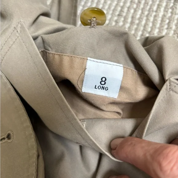 BURBERRYS Vintage Classic Tan Trench Coat- 8 Long - Picture 10 of 17